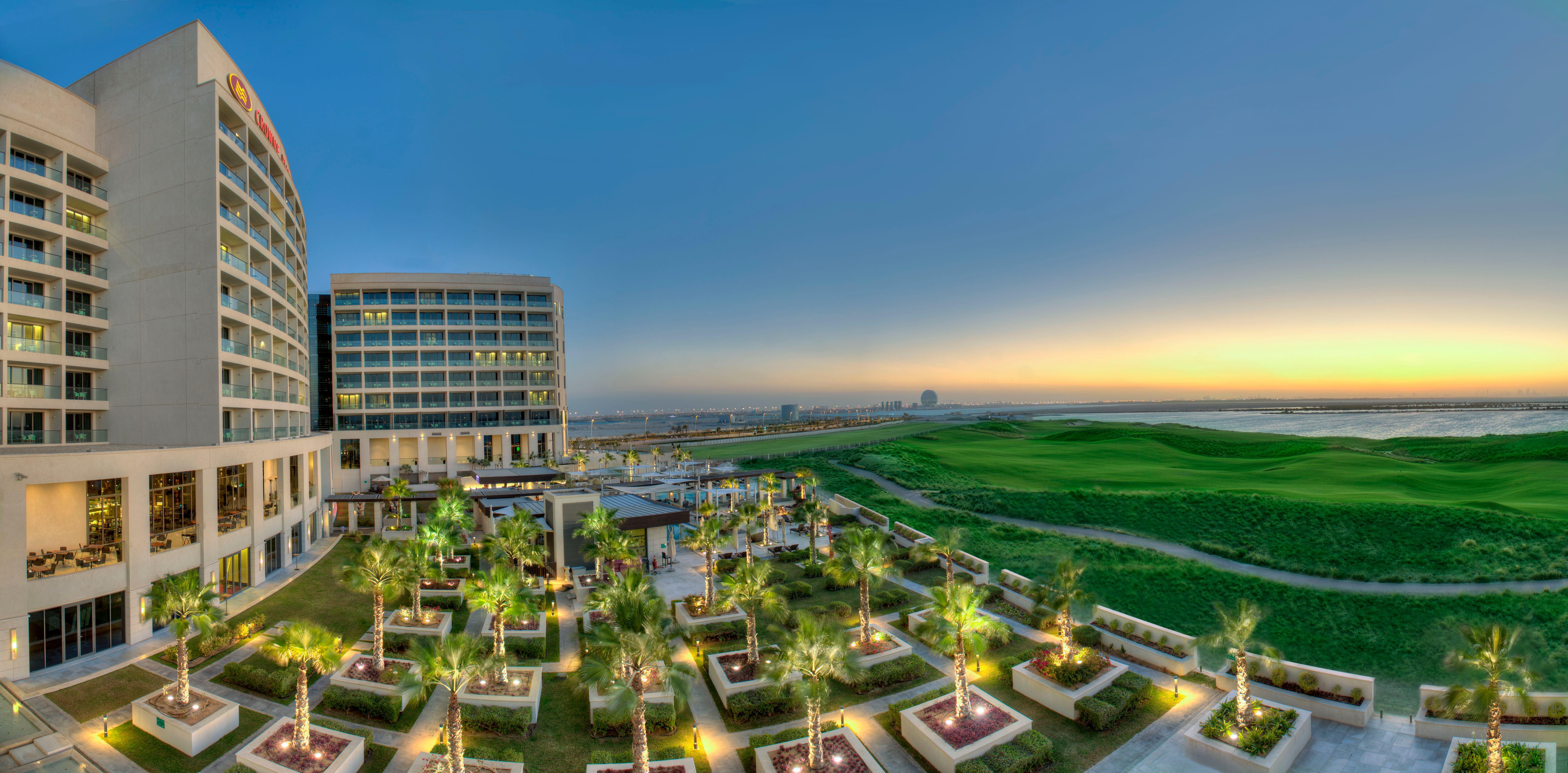 Crowne Plaza Yas Island By Ihg Hotel Abu Dhabi Ngoại thất bức ảnh
